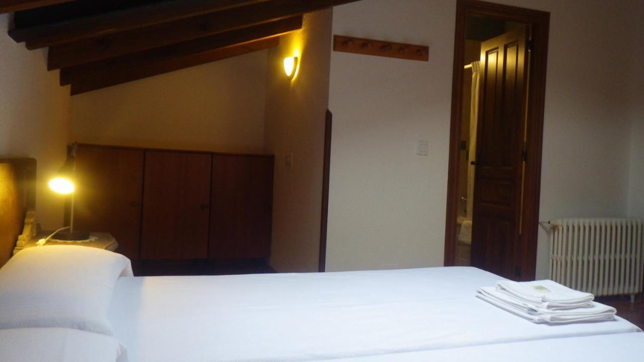 Casa De La Montana Albergue Turistico Авин Номер фото