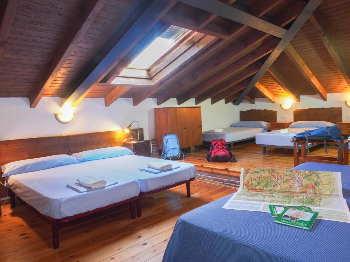 Casa De La Montana Albergue Turistico Авин Экстерьер фото